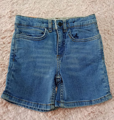 5-6yrs girls denim short..