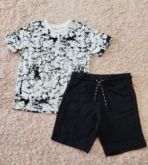 Boy pair (5 yrs)