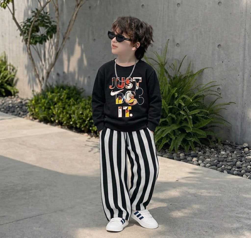 Boys fleece pair