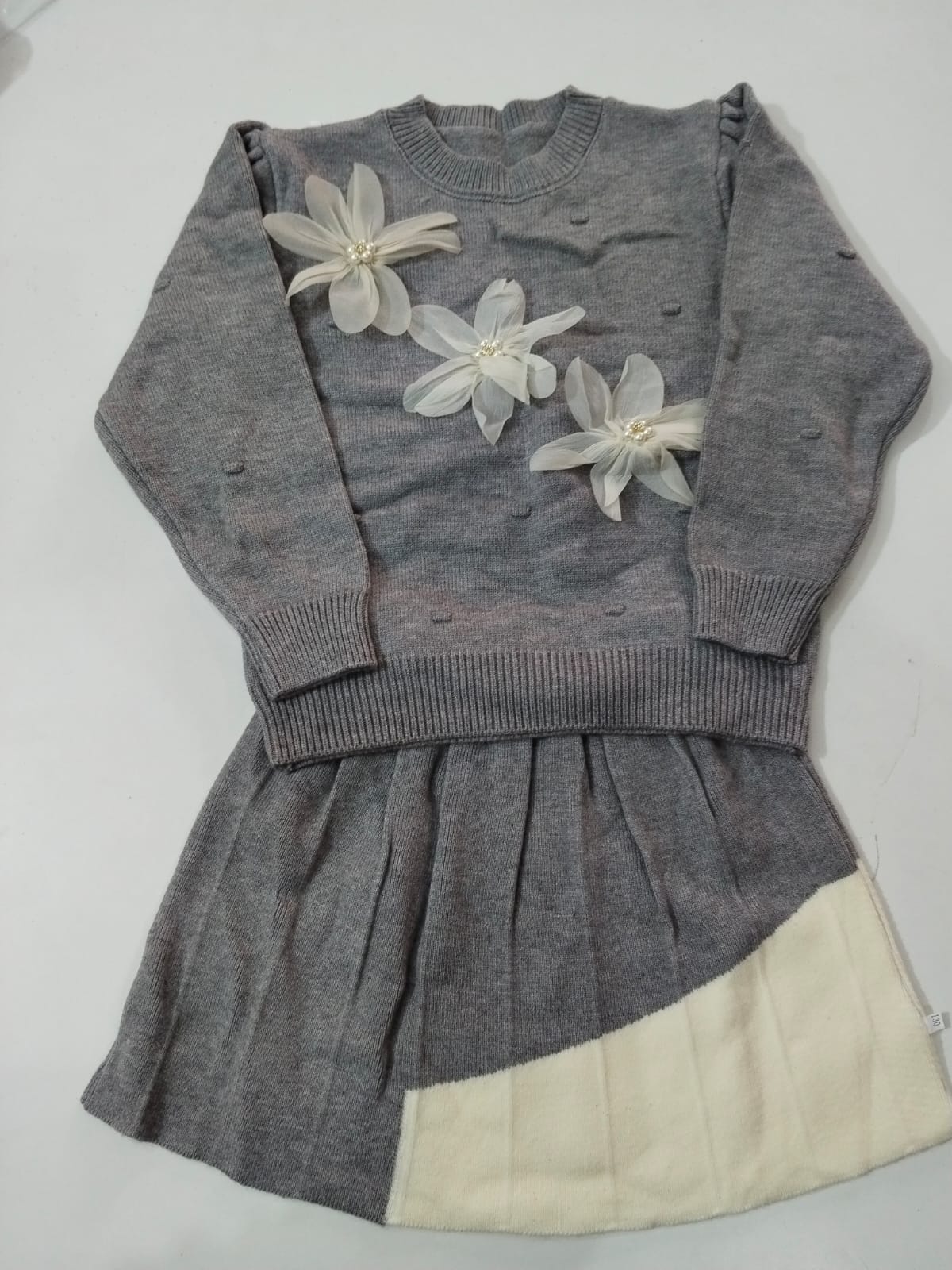 Girls Frock With Skirt