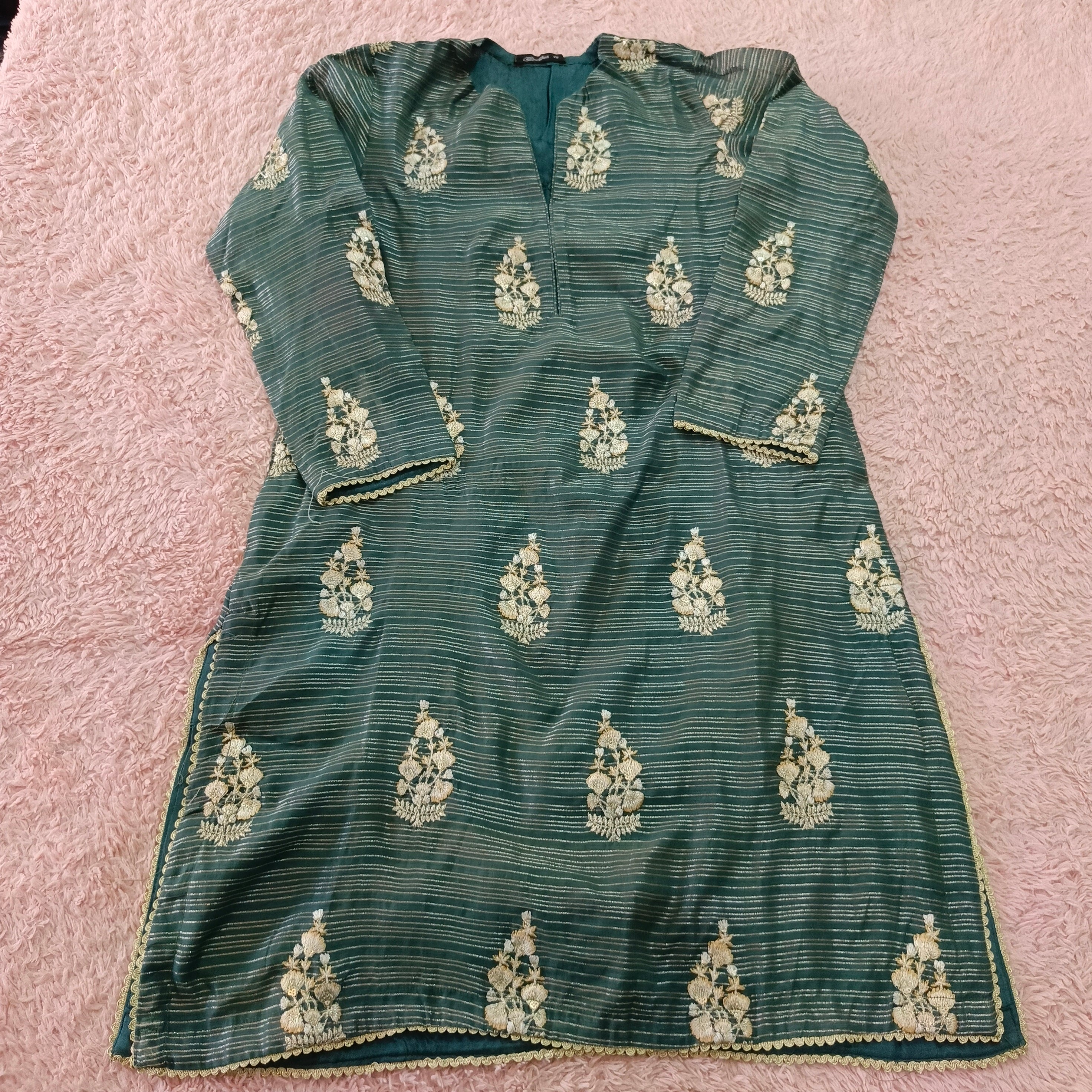 Cross-stitch ( Ladies kurti )