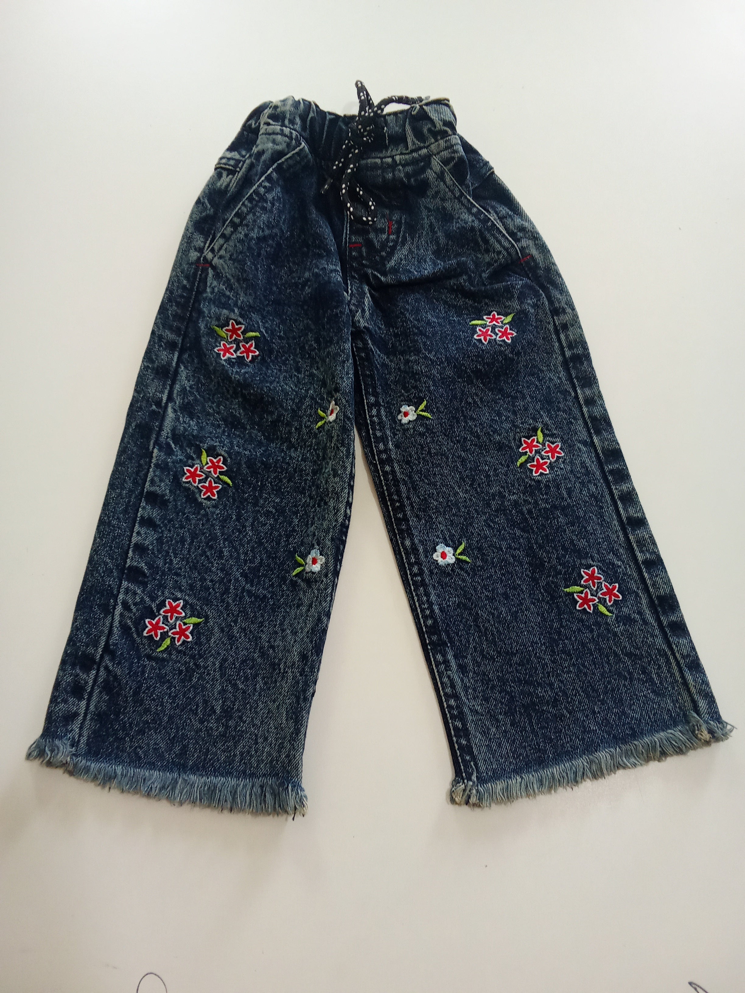 Girls  embroidered Pants 2-3 yr