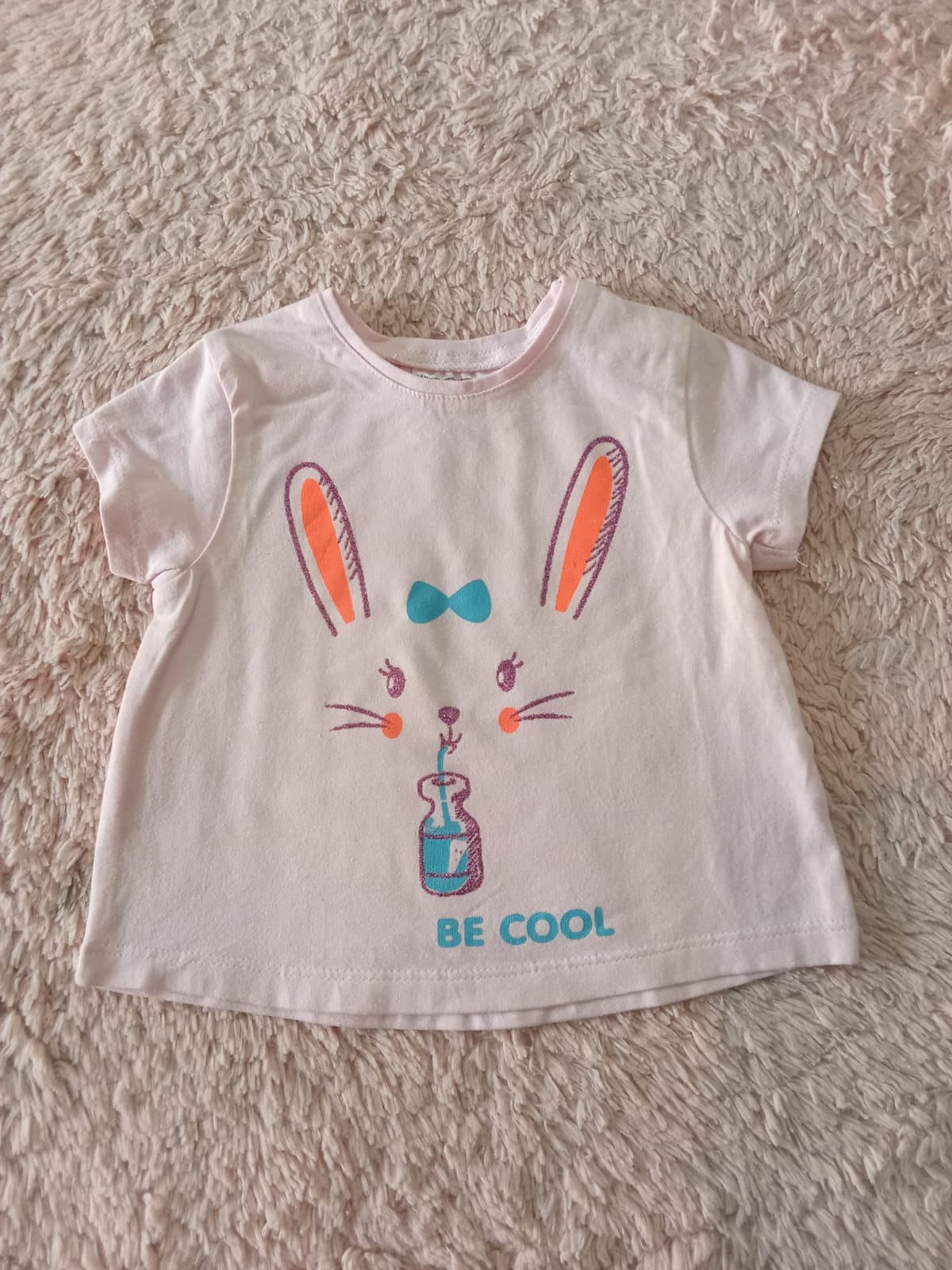 Girls shirt (6-9 month)