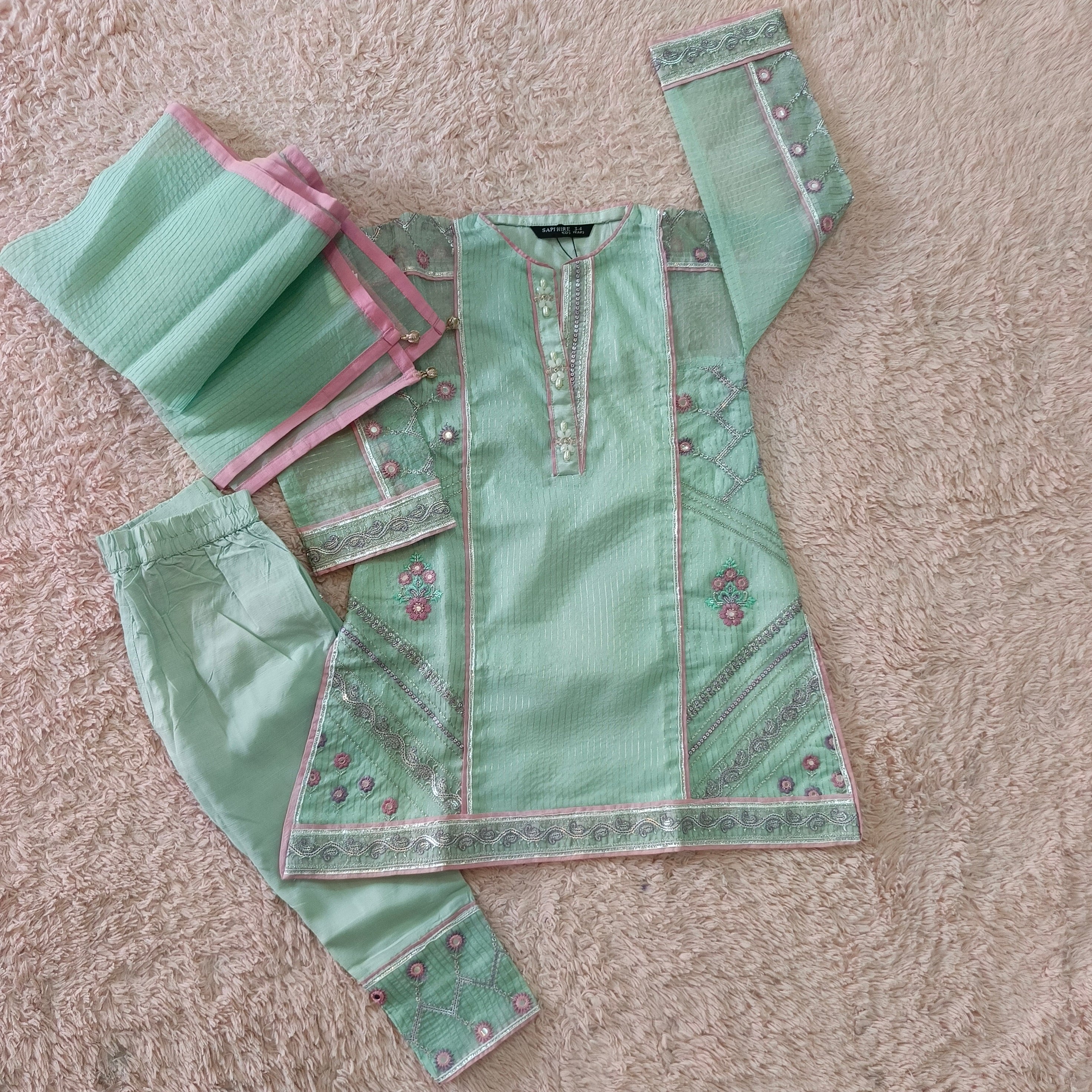Sapphire girl dress (3to4)
