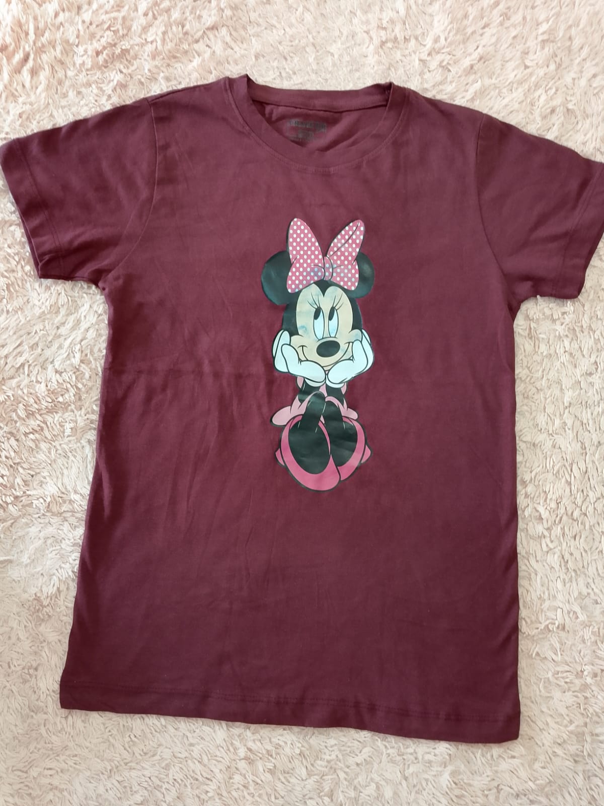 Girls shirt chase up