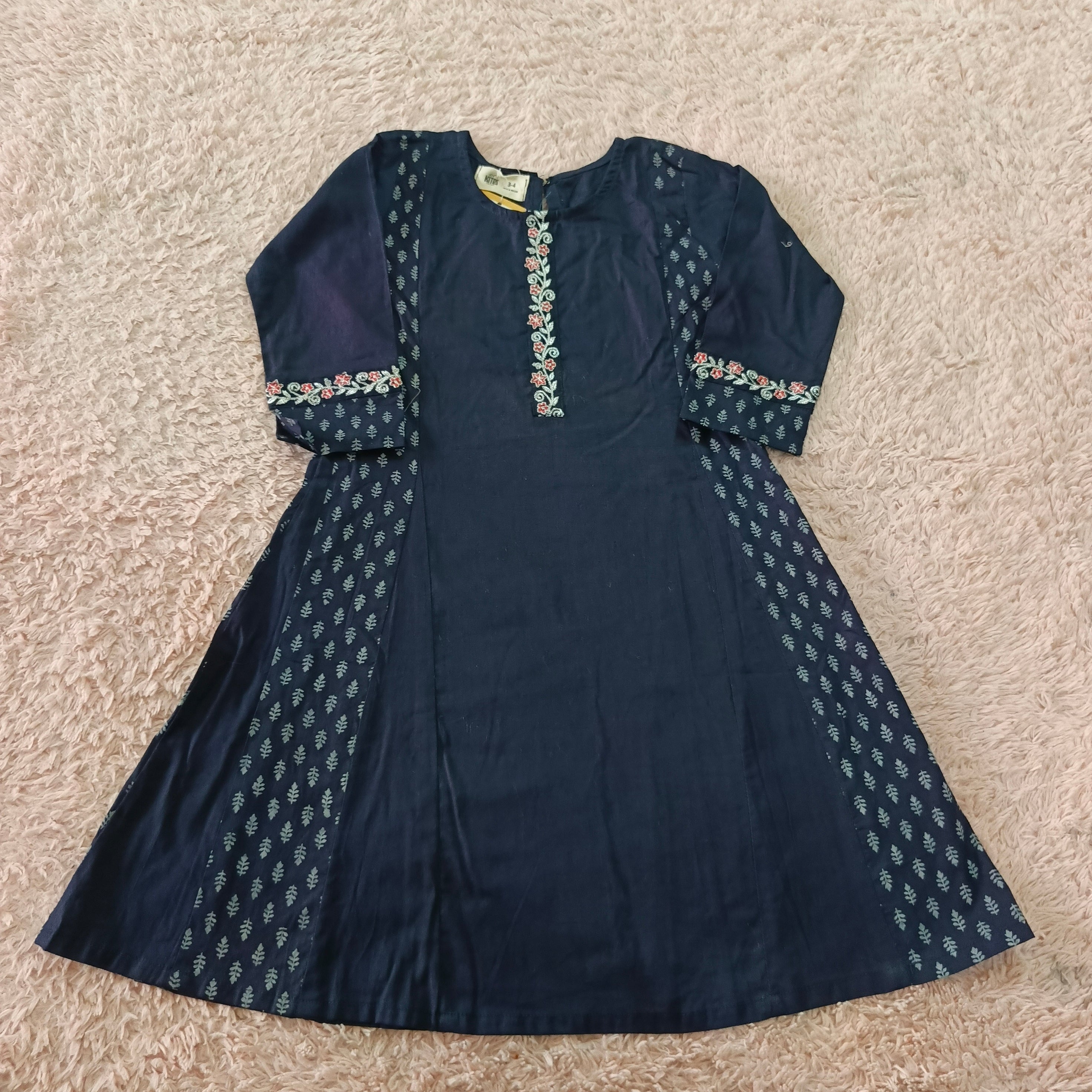 Kites kurti