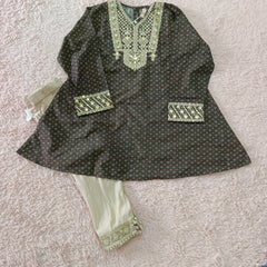 Ethnic girl dress (10to11yr)