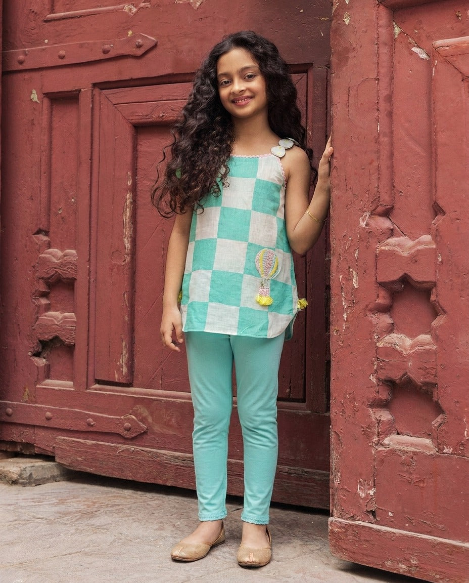 Sana safinaz (Girls Kurti with Tights)
