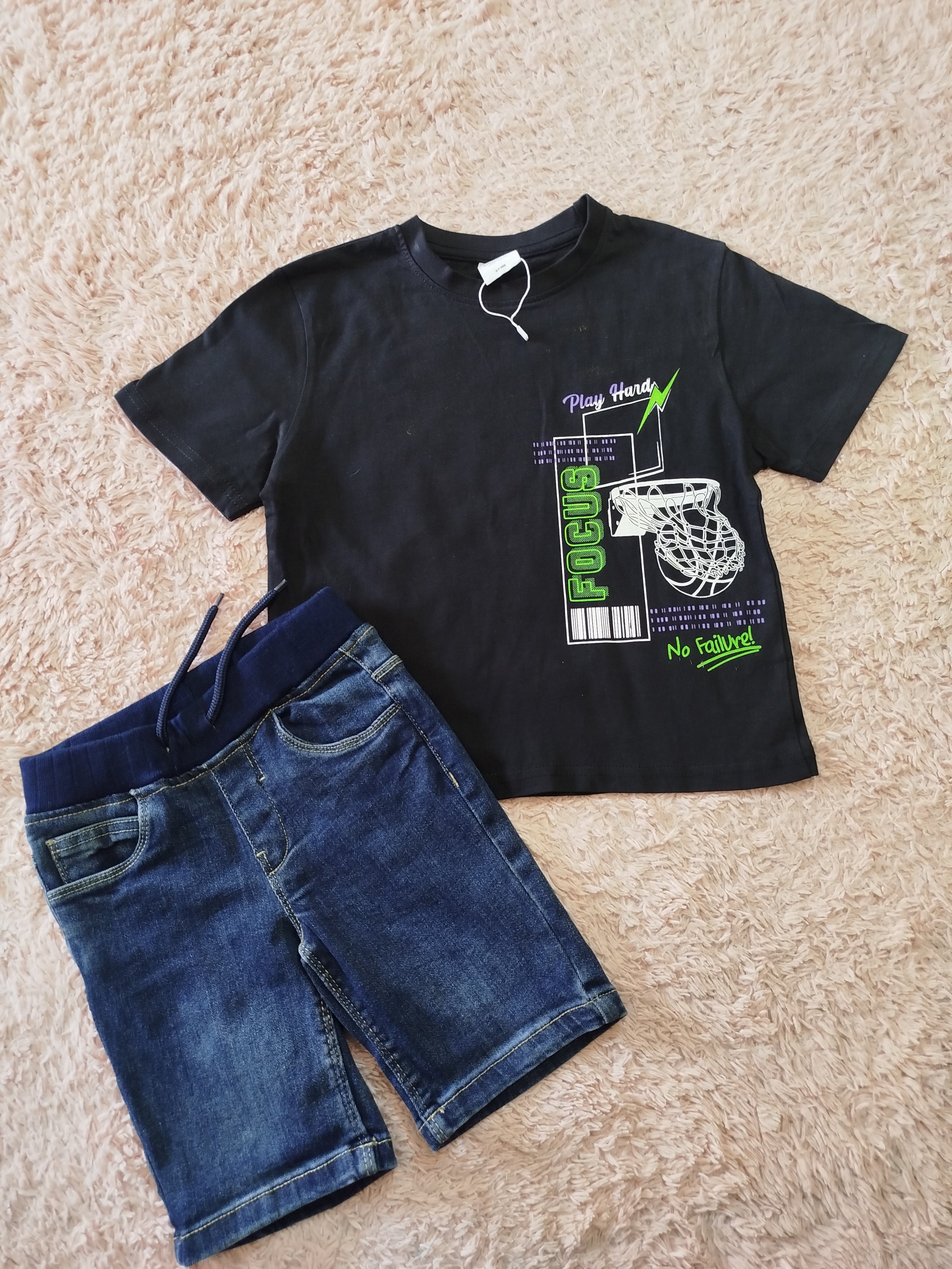 Boy pair (6-7 yrs)
